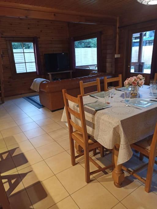 Chalet A La Campagne Bury  外观 照片