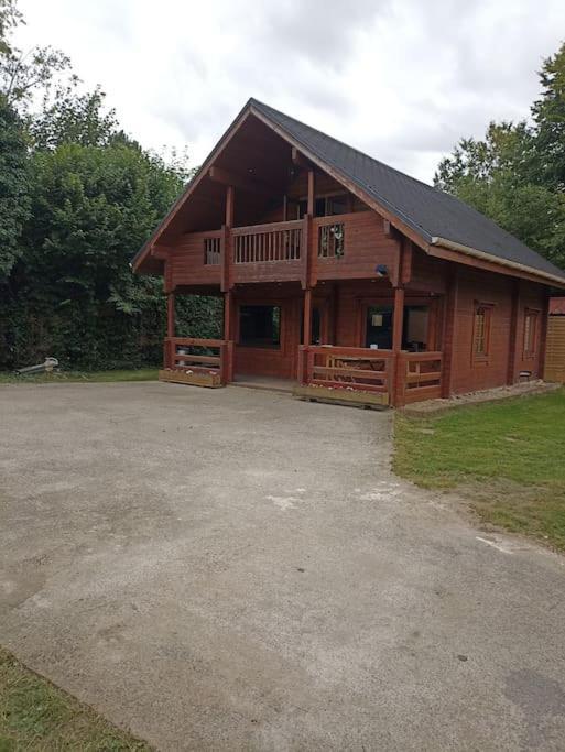 Chalet A La Campagne Bury  外观 照片